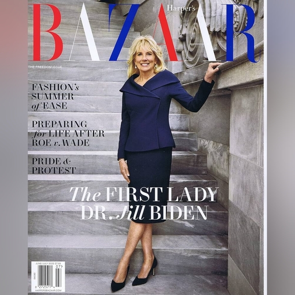 Harper’s Bazaar Magazine June/July 2022🧾 - Picture 1 of 9